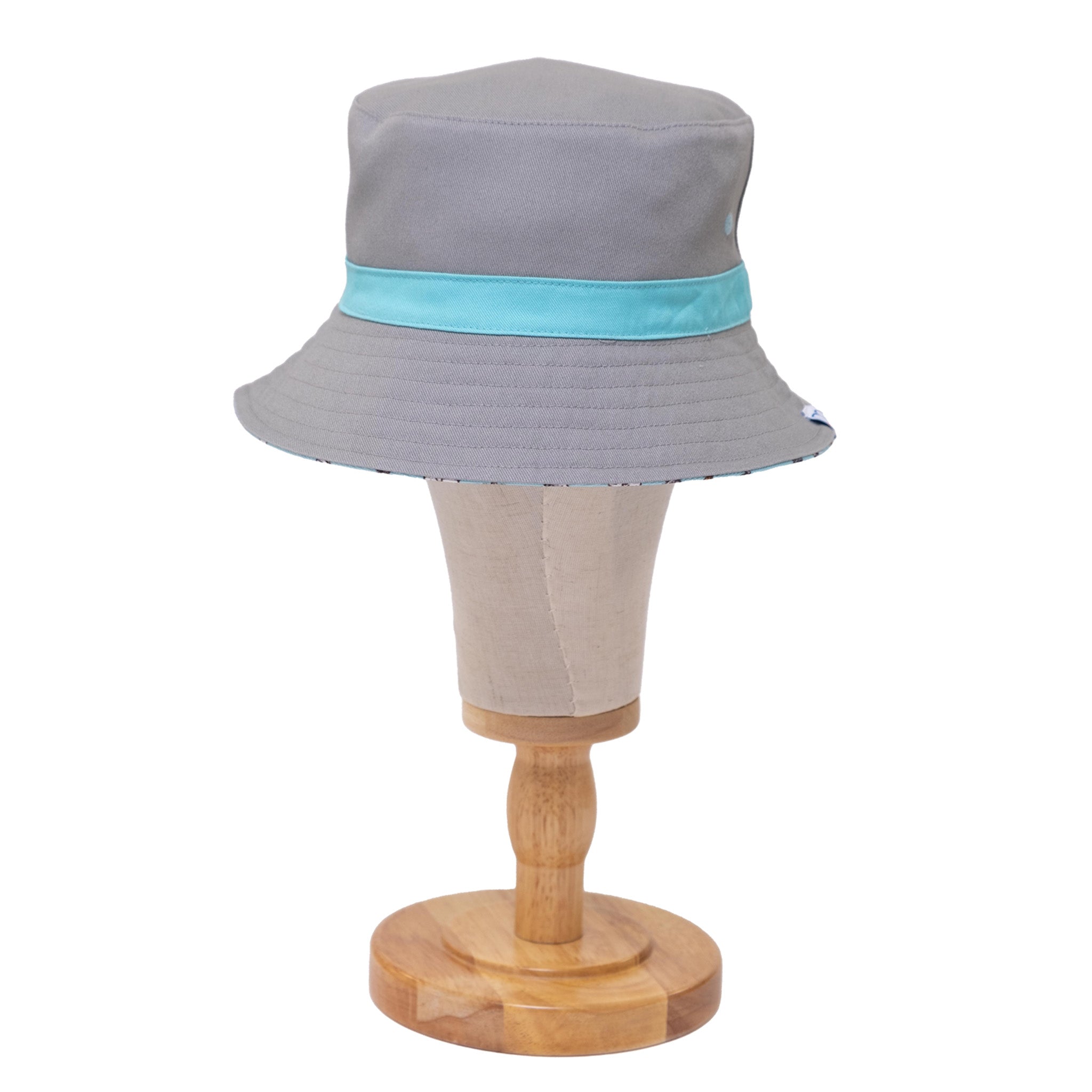 Reversible Bucket Hat – Pals in Print Collection: Sweet Cats